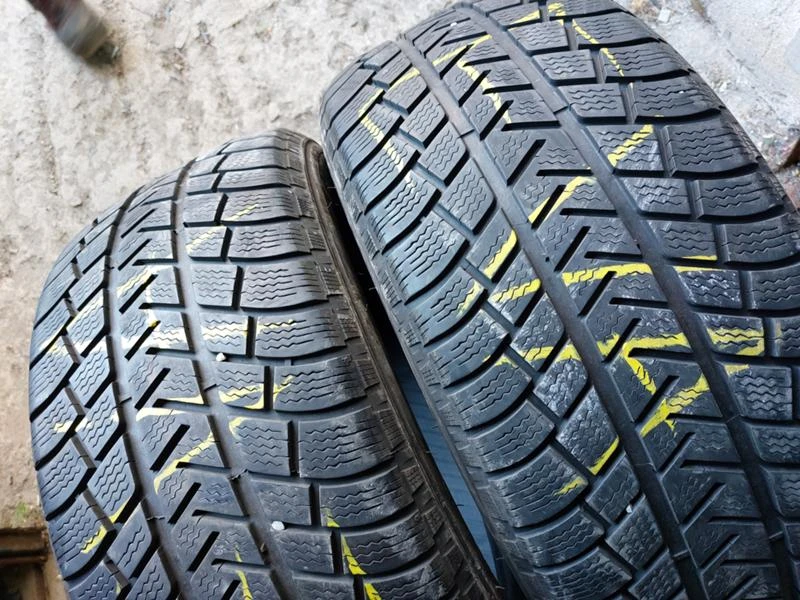 Гуми Зимни 255/50R19, снимка 2 - Гуми и джанти - 37107295