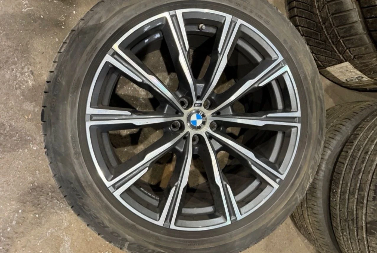 Гуми с джанти Pirelli 305/40R20, снимка 5 - Гуми и джанти - 55914189
