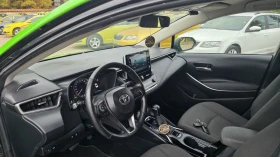Toyota Corolla 1.8Hybrid* Подготвена за Такси , снимка 6