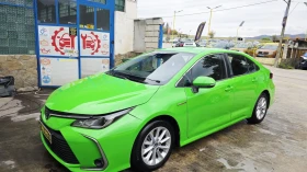 Toyota Corolla 1.8Hybrid* Подготвена за Такси , снимка 10
