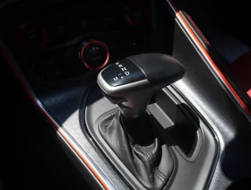 Dodge Challenger HEMI, снимка 9
