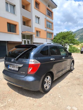 Обява за продажба на Honda Fr-v 2.2  Климатроник ~5 000 лв. - изображение 1