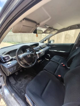 Обява за продажба на Honda Fr-v 2.2  Климатроник ~5 000 лв. - изображение 8