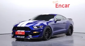 ������ Ford Mustang