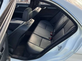 Mercedes-Benz C 350 * 4MATIC * CARFAX * 2 КЛЮЧА * PANO | Auto.bg — изображение 15