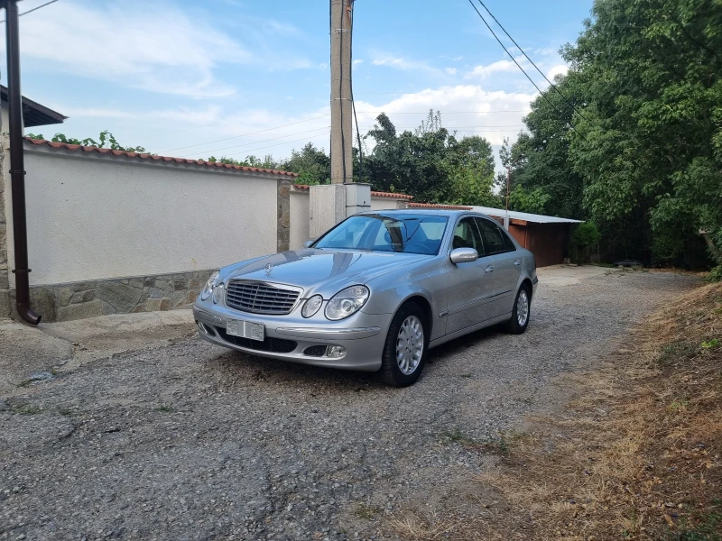 Mercedes-Benz E 270 Ръчка, снимка 5 - Автомобили и джипове - 47243712