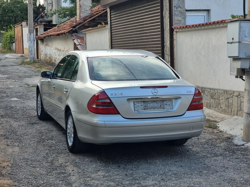 Mercedes-Benz E 270 Ръчка, снимка 9 - Автомобили и джипове - 47680836