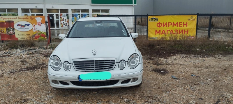 Mercedes-Benz E 220, снимка 1 - Автомобили и джипове - 48638848