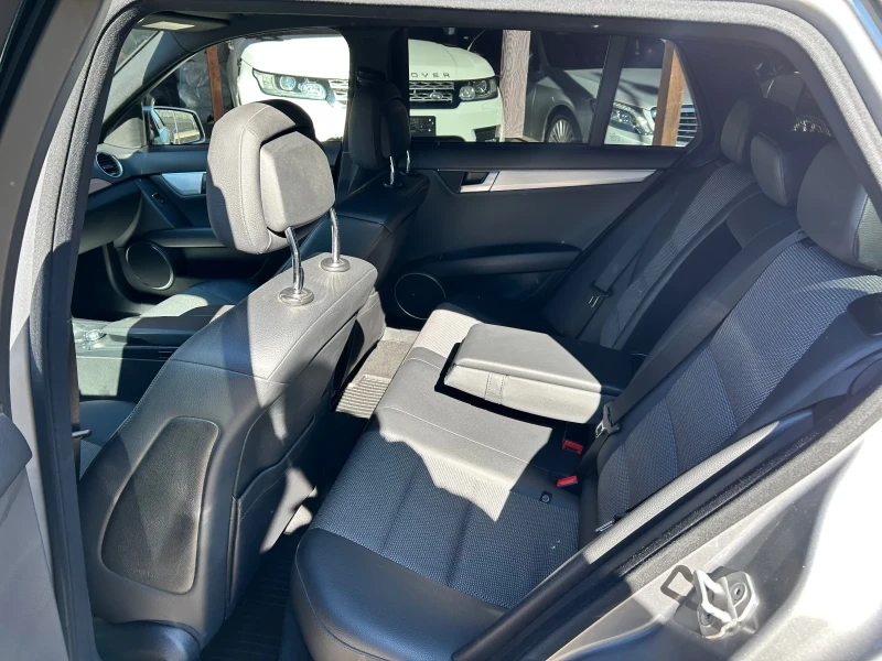 Mercedes-Benz C 220 CDI AMG 7G, снимка 15 - Автомобили и джипове - 52113953
