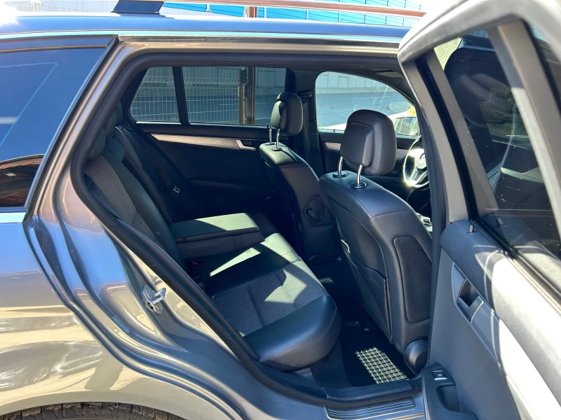 Mercedes-Benz C 220 CDI AMG 7G, снимка 16 - Автомобили и джипове - 52113953