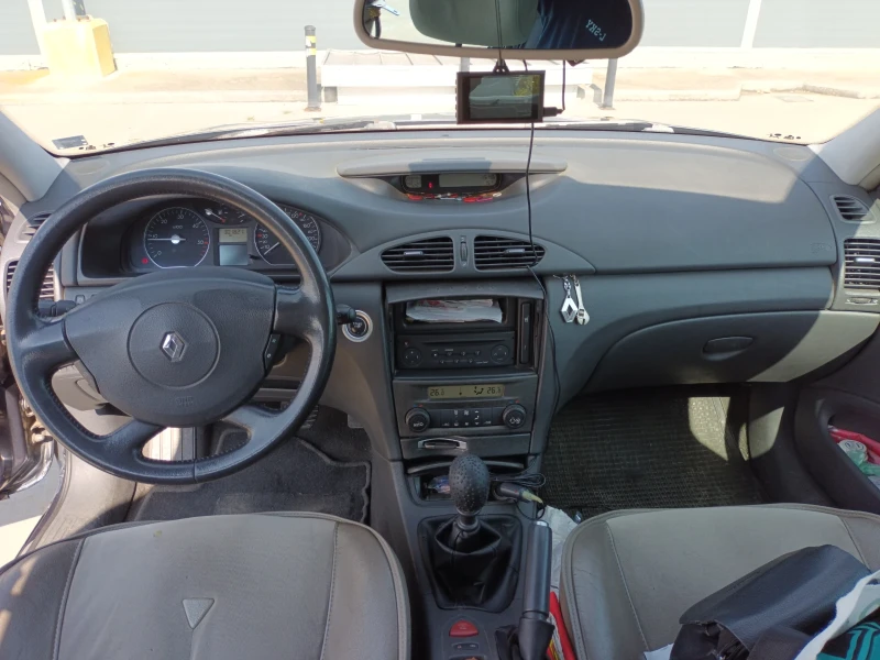 Renault Laguna, снимка 15 - Автомобили и джипове - 52795712