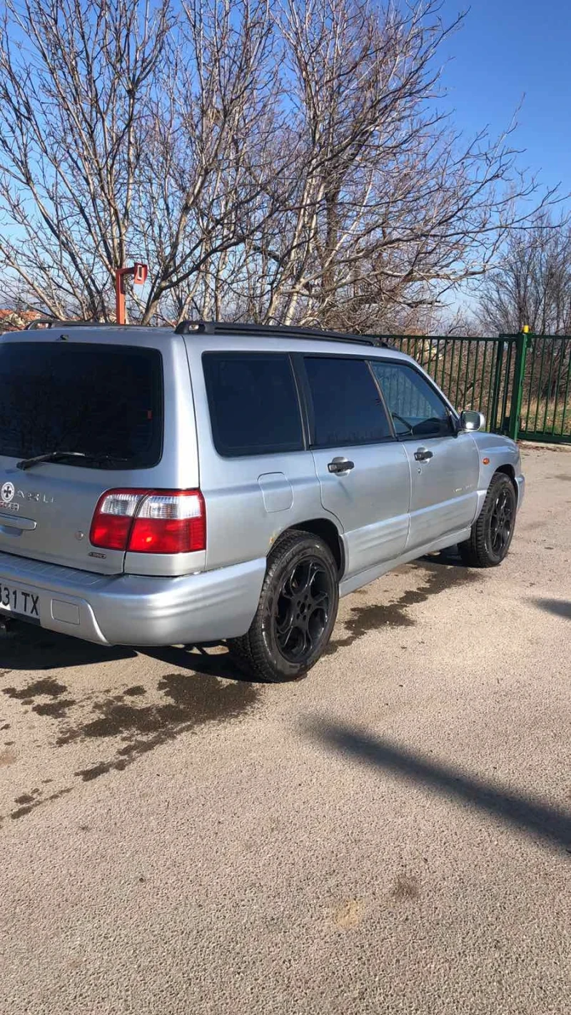 Subaru Forester 2.0 turbo 225hp, снимка 2 - Автомобили и джипове - 52823395