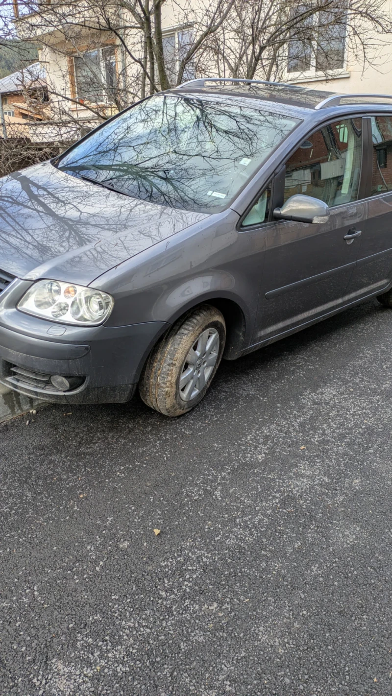 VW Touran, снимка 10 - Автомобили и джипове - 53038821