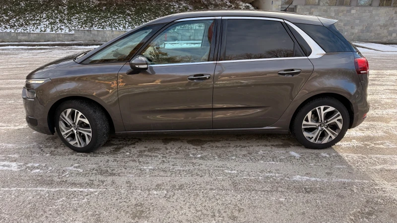 Citroen C4 Picasso, снимка 10 - Автомобили и джипове - 53046180
