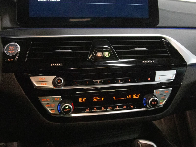 BMW 530 M SPORT CARFAX АВТО КРЕДИТ , снимка 8 - Автомобили и джипове - 53247901