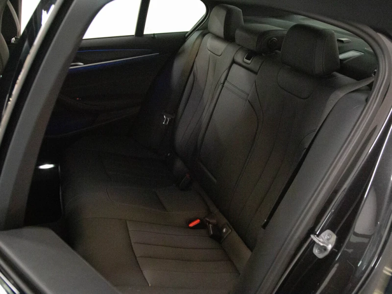 BMW 530 M SPORT CARFAX АВТО КРЕДИТ , снимка 13 - Автомобили и джипове - 53247901
