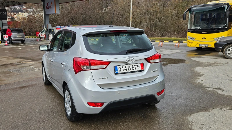 Hyundai Ix20 1.4 GAZ/FACELIFT/KLIMA/115 600км, снимка 4 - Автомобили и джипове - 53329987