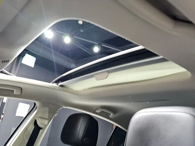 VW Passat 2.0 TDI, снимка 16 - Автомобили и джипове - 54299766