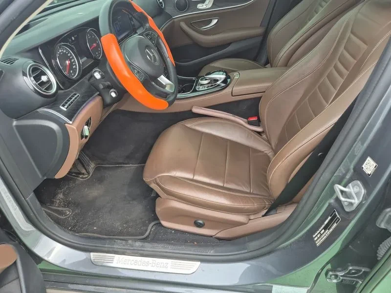 Mercedes-Benz E 220 Avantgarde, снимка 8 - Автомобили и джипове - 55102095