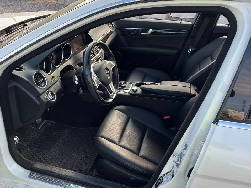 Mercedes-Benz C 350 * 4MATIC * CARFAX * 2 КЛЮЧА * PANO, снимка 8 - Автомобили и джипове - 55816610