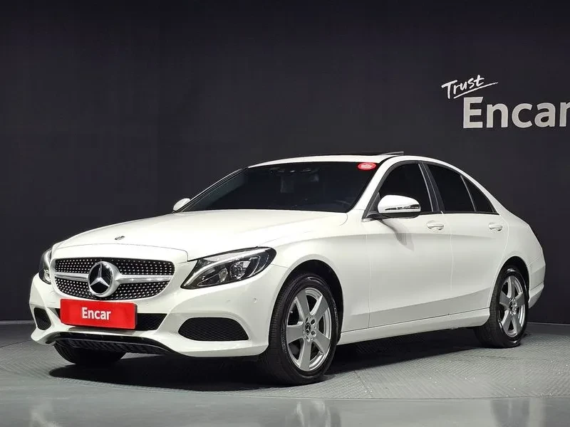 Mercedes-Benz C 200 САМО 30% АВАНС