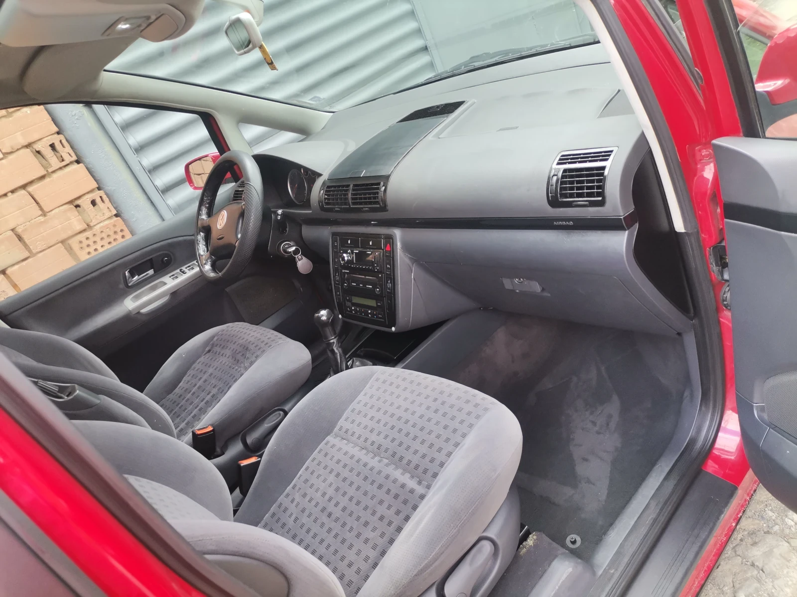 VW Sharan  - изображение 6
