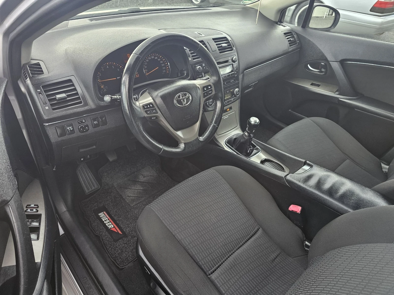 Toyota Avensis 1.8VVT-I SOLL 6-СК - изображение 8