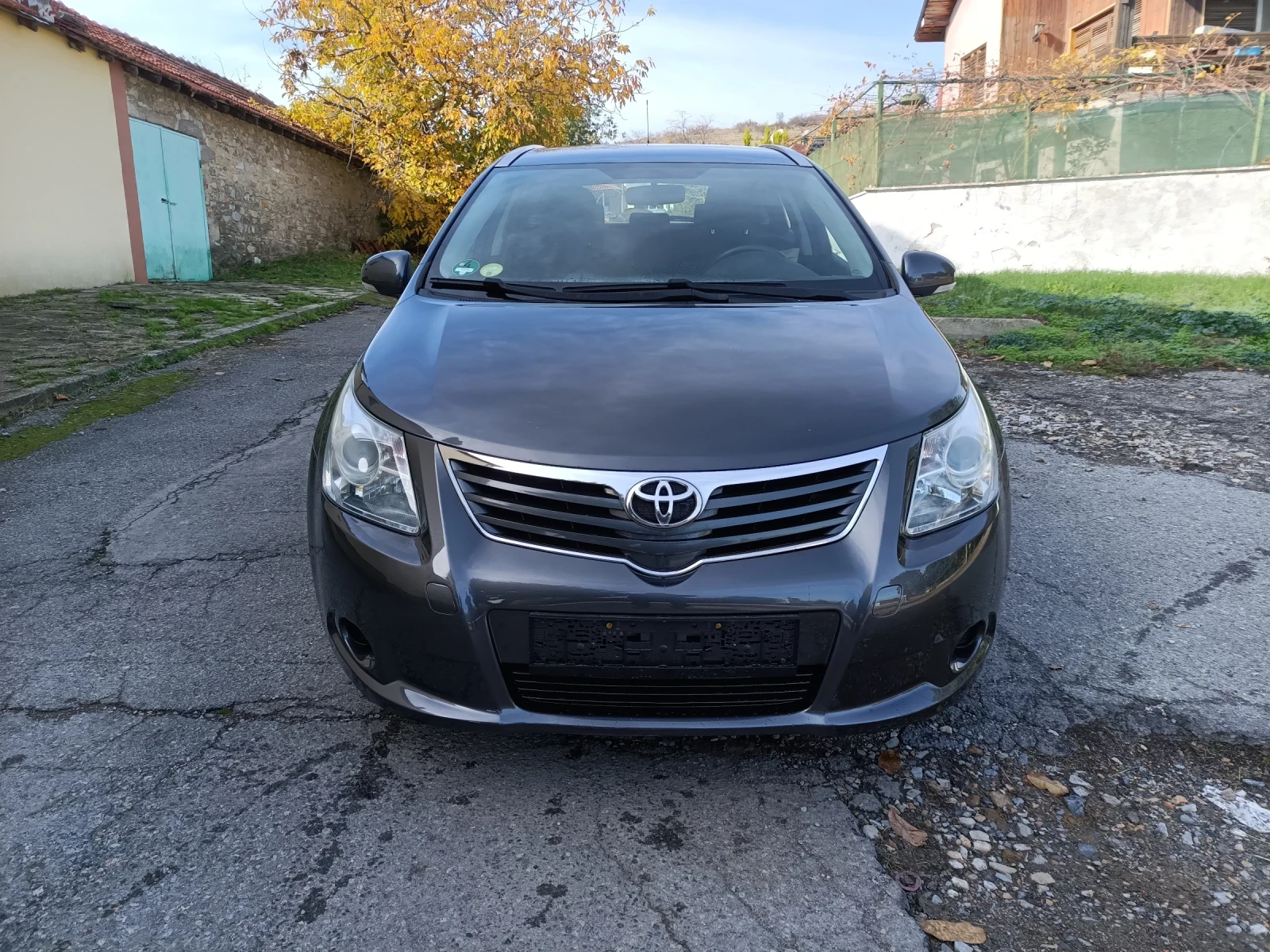 Toyota Avensis 1, 8 бензин - изображение 2