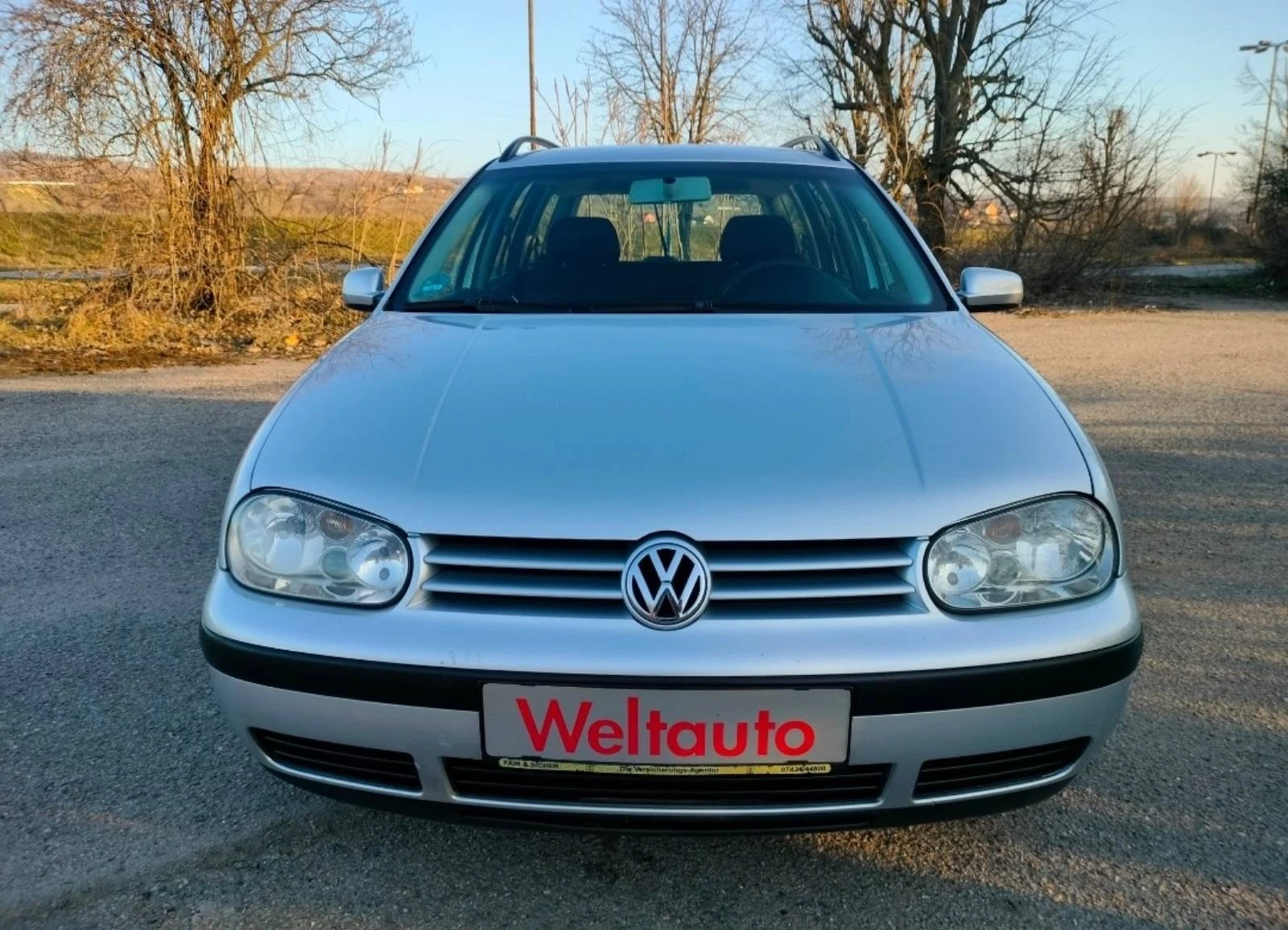 VW Golf 1.9TDI KLIMATRONIK, снимка 2 - Автомобили и джипове - 53818257