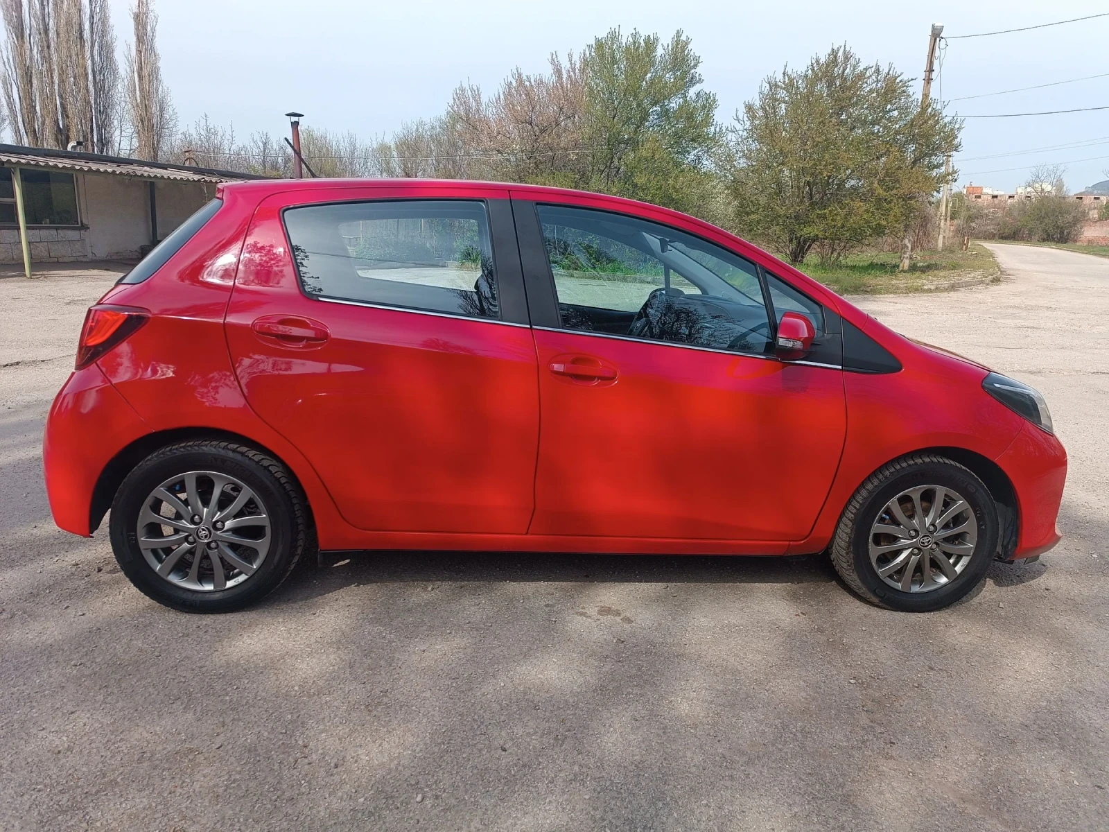 Toyota Yaris 1, 4 D4D EVRO 6 B , снимка 8 - Автомобили и джипове - 54290059