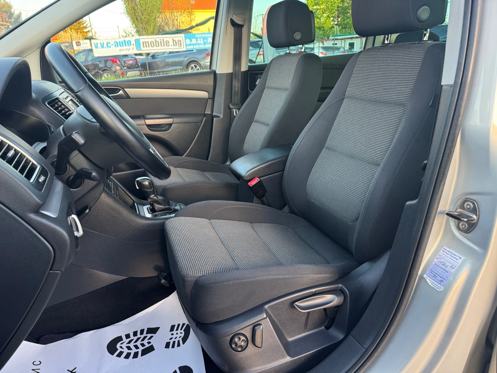 VW Sharan 2.0TDi DSG, снимка 8 - Автомобили и джипове - 54323606