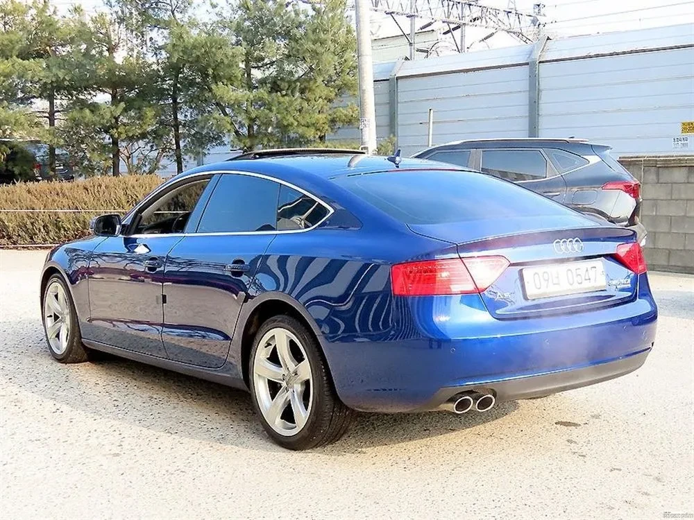 Audi A5 2.0 35 TDI Quattro Sports, снимка 3 - Автомобили и джипове - 54620656