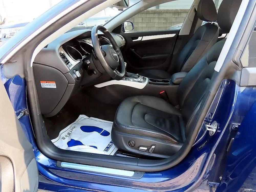 Audi A5 2.0 35 TDI Quattro Sports, снимка 5 - Автомобили и джипове - 54620656