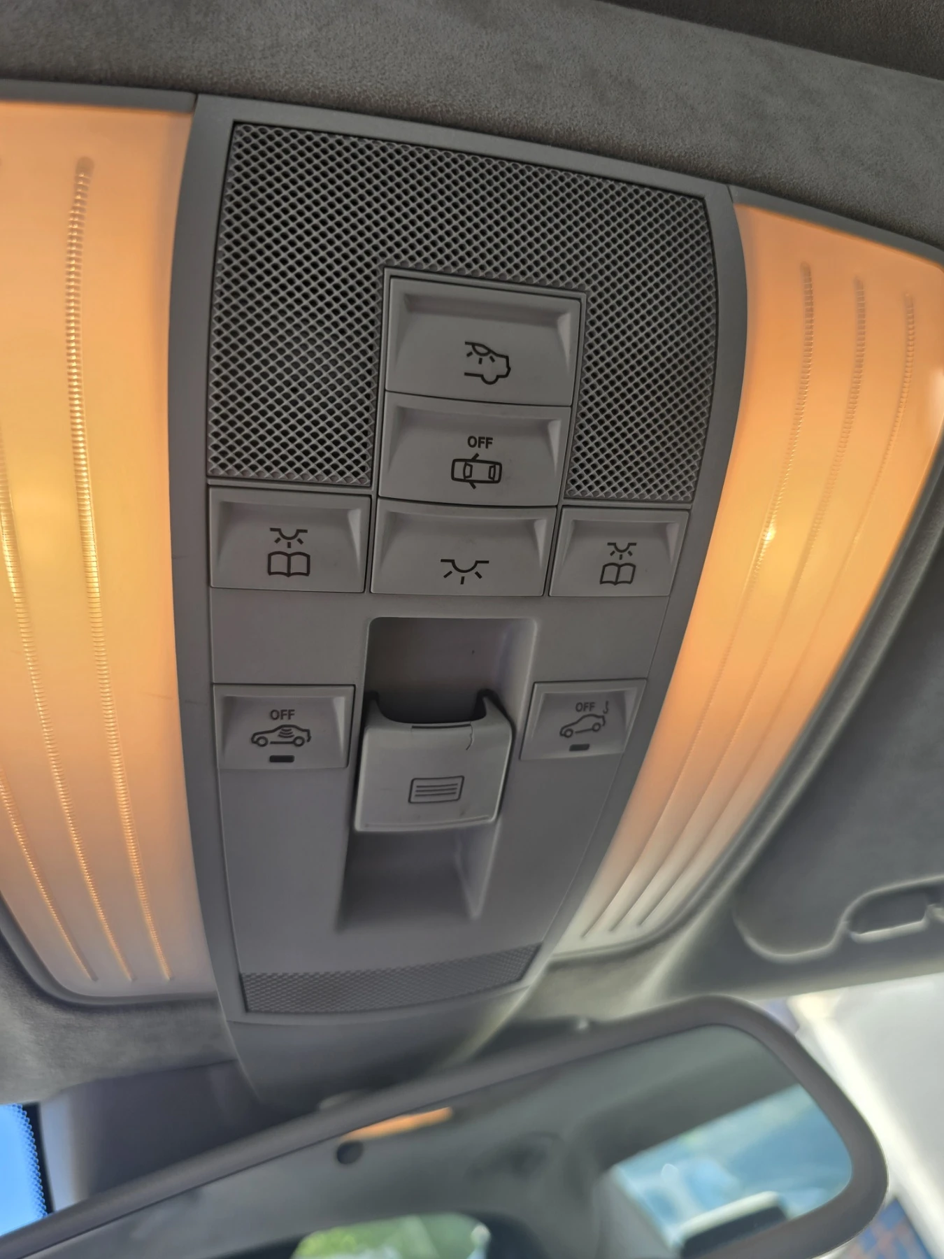 Mercedes-Benz E 350 обд./масаж/harman-cardon, снимка 15 - Автомобили и джипове - 55080466