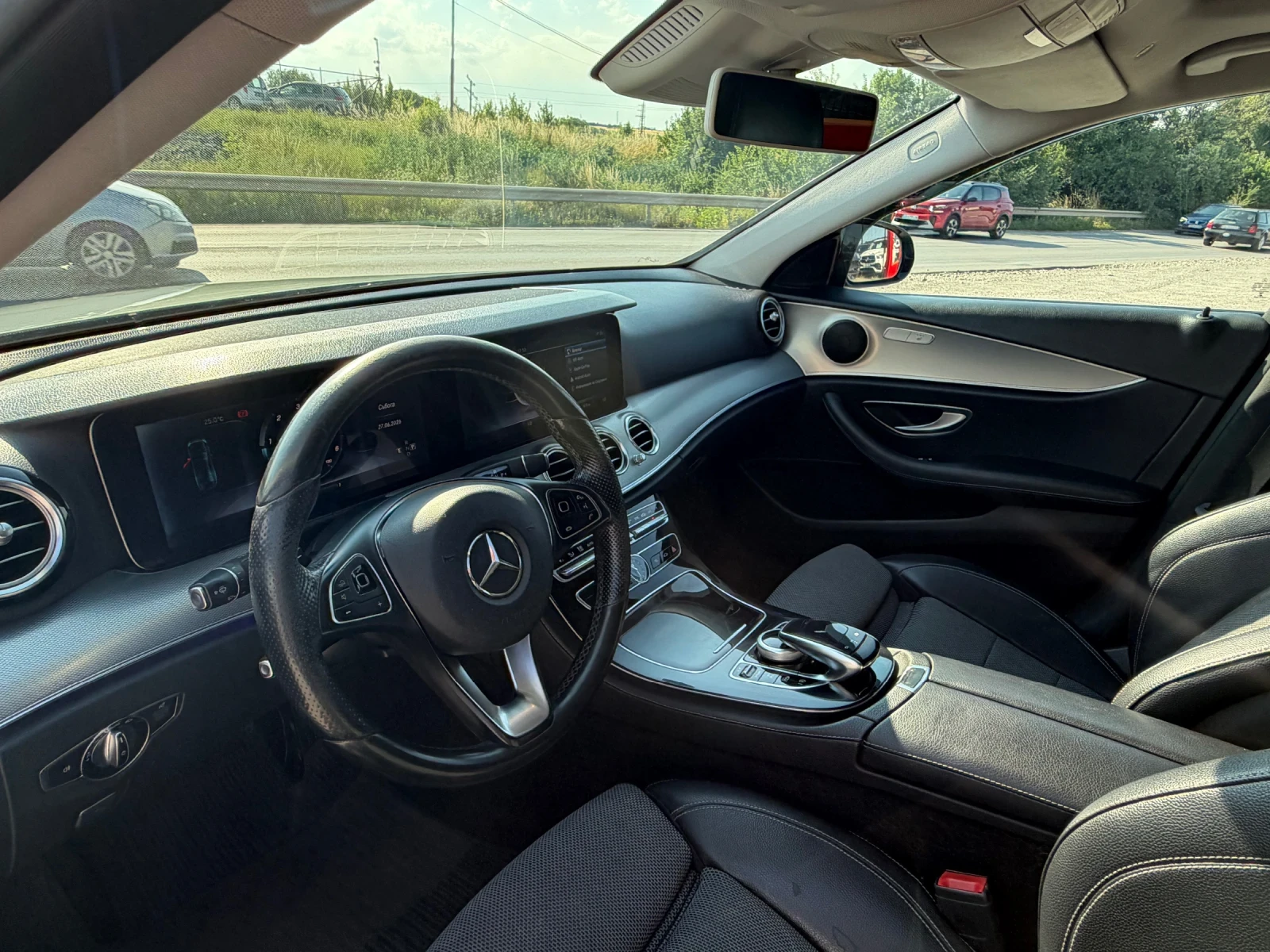 Mercedes-Benz E 220 ТОП* СОБСТВЕН ЛИЗИНГ, снимка 9 - Автомобили и джипове - 55089860