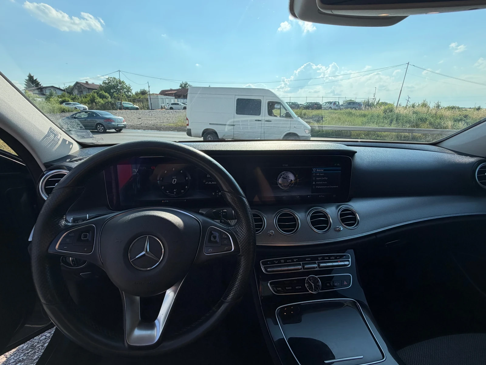 Mercedes-Benz E 220 ТОП* СОБСТВЕН ЛИЗИНГ, снимка 10 - Автомобили и джипове - 55089860