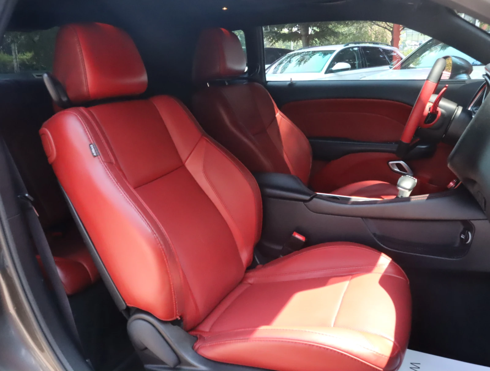 Dodge Challenger HEMI, снимка 7 - Автомобили и джипове - 55151676