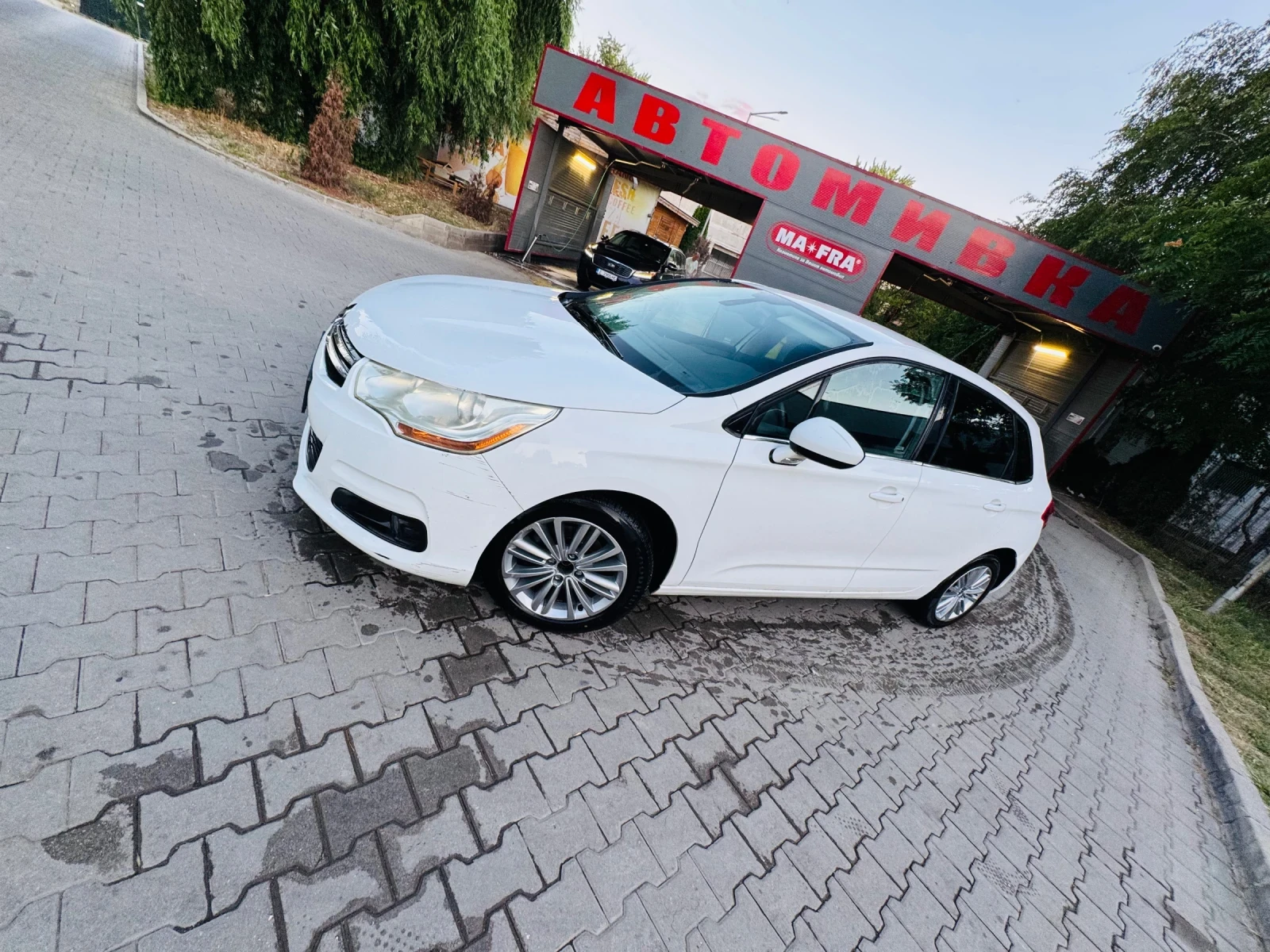 Citroen C4 EHDI, снимка 3 - Автомобили и джипове - 55282636