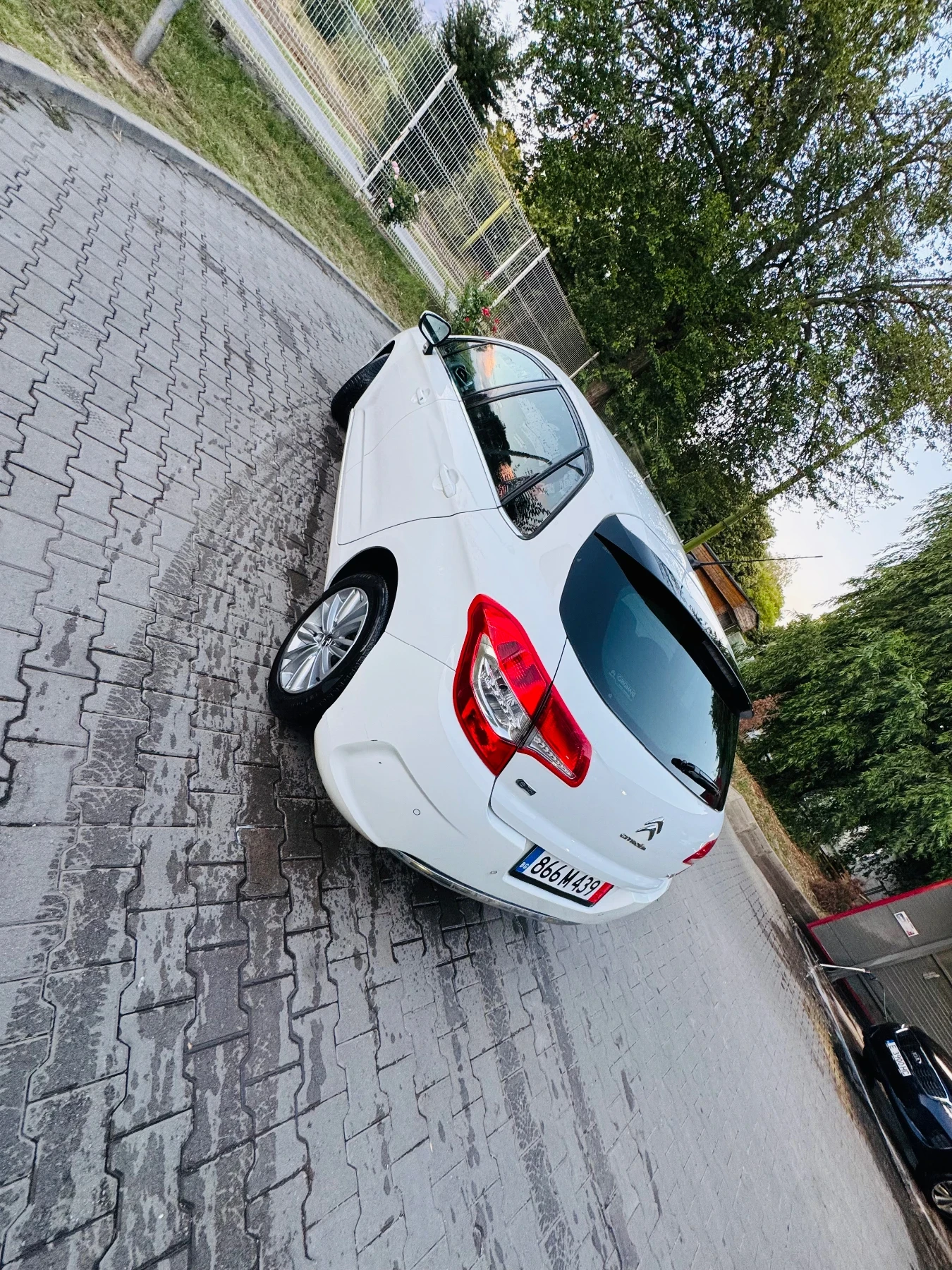 Citroen C4 EHDI, снимка 4 - Автомобили и джипове - 55282636