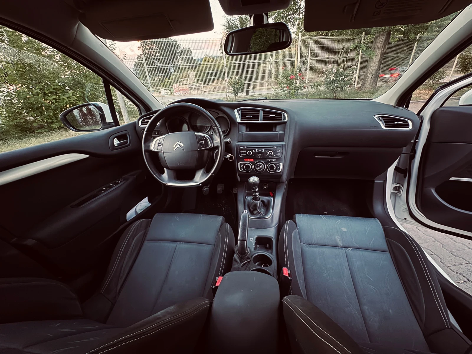 Citroen C4 EHDI, снимка 7 - Автомобили и джипове - 55282636