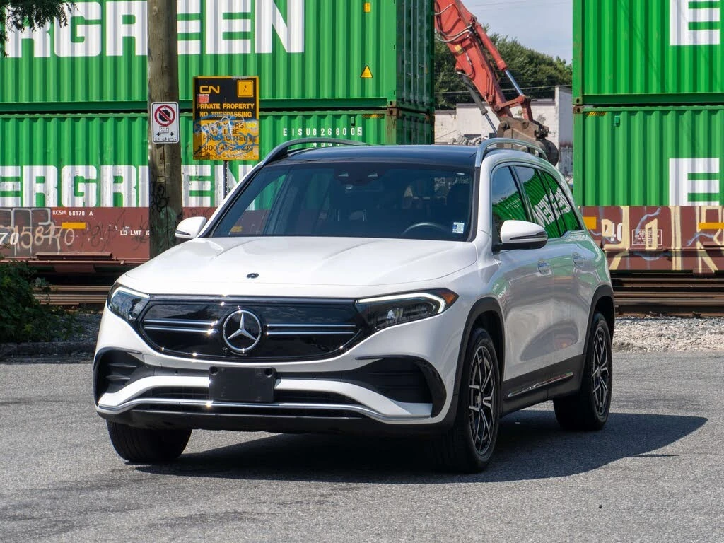 Mercedes-Benz EQB 350* 4MATIC* AMG* ПОДГРЕВ* 360* HUD* PANO* , снимка 2 - Автомобили и джипове - 55466242