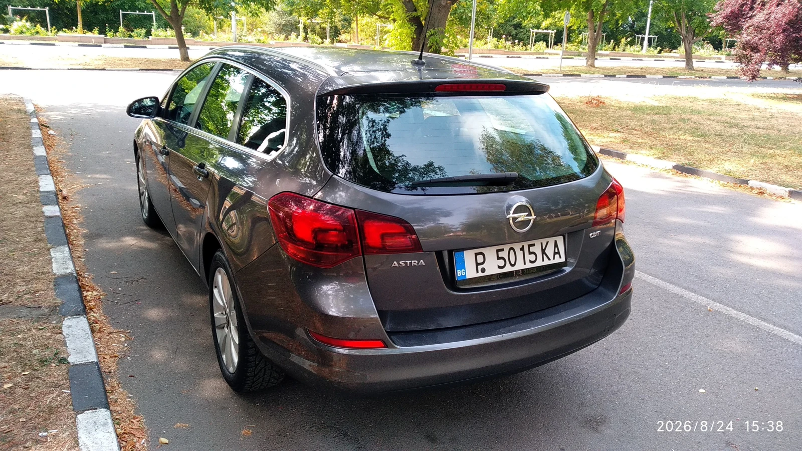 Opel Astra 1.7 CDTI Sports Tourer, снимка 6 - Автомобили и джипове - 55790746