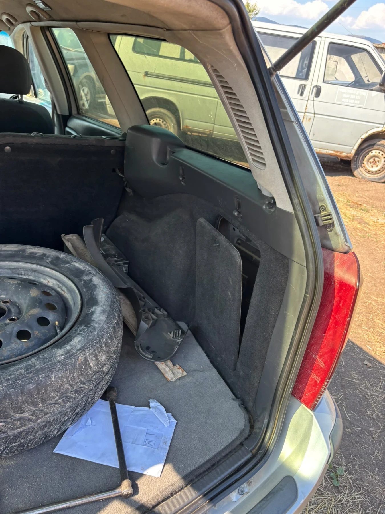 Ford Focus 1.8TDCI, снимка 8 - Автомобили и джипове - 56075669