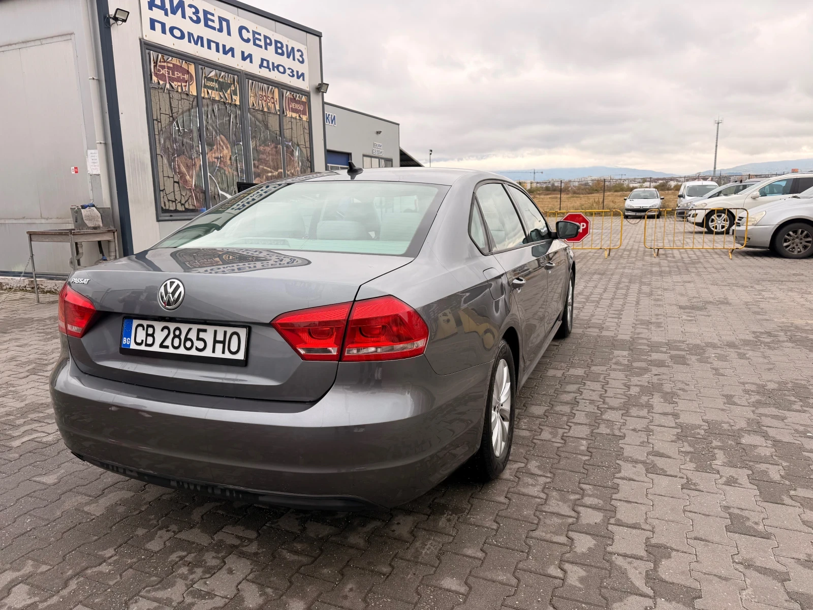 VW Passat, снимка 16 - Автомобили и джипове - 56745710