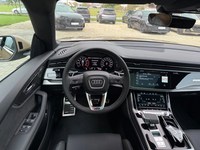 Audi RSQ8 FACELIFT/CERAMIC/CARBON/B&O/HEAD UP/PANO/MATRIX/23, снимка 11 - Автомобили и джипове - 49561252