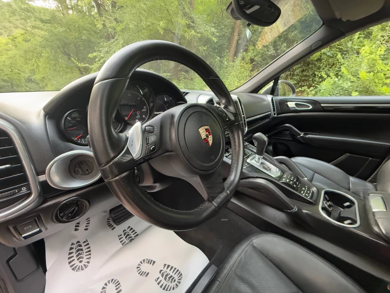 Porsche Cayenne 3.0, снимка 7 - Автомобили и джипове - 50579288