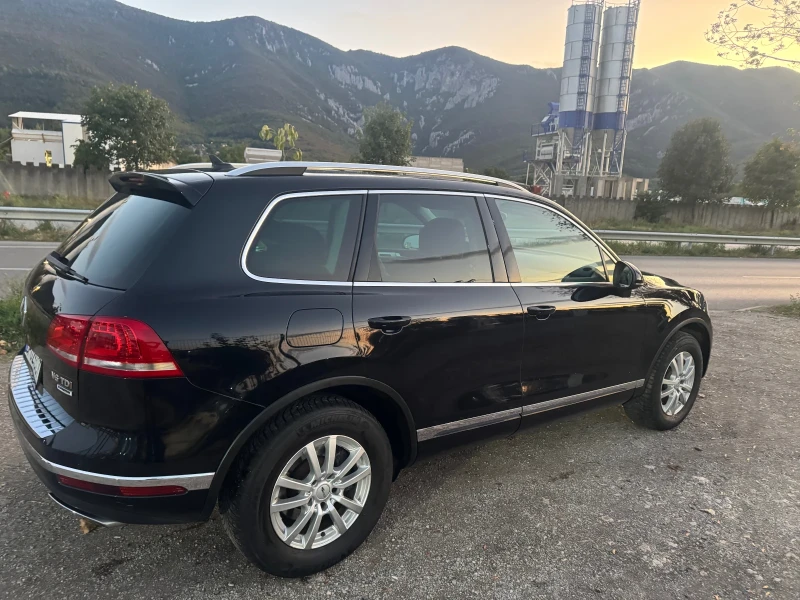 VW Touareg 3.0TDI NAVI AVT FULL, снимка 9 - Автомобили и джипове - 52402266