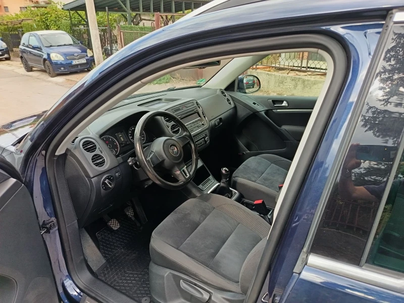 VW Tiguan 2.0 топ състояние 170к.с, снимка 15 - Автомобили и джипове - 52621393