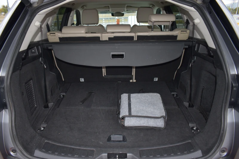Land Rover Discovery Sport P200i - ПЪРВИ СОБСТВЕНИК / 6+ 1 места, снимка 14 - Автомобили и джипове - 52171161