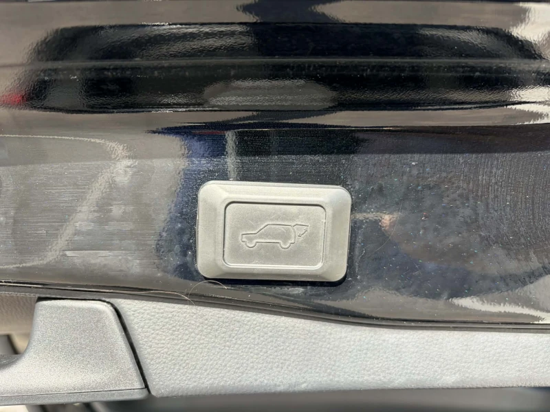 Toyota Rav4 2.5 i AWD PLUG IN HYBRID, снимка 13 - Автомобили и джипове - 52851108